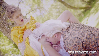 Tiffany Tatum a kiborotvált cunis kicsike tőgyes megbaszott hercegnő